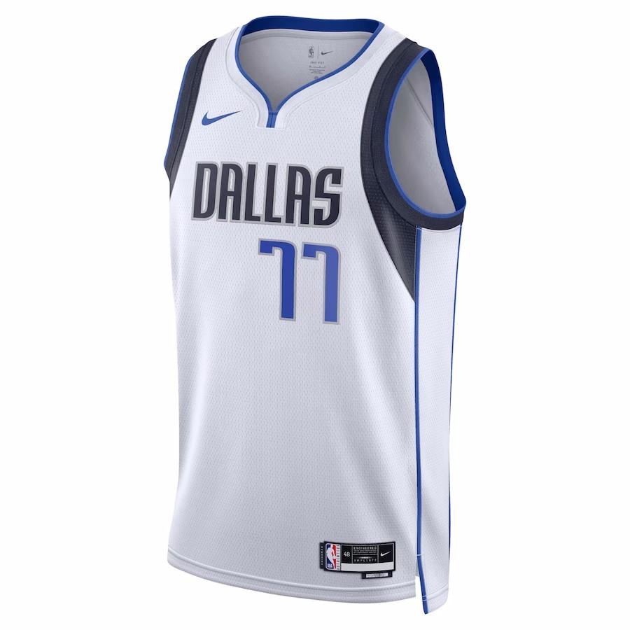 Men's Nike Kristaps Porzingis White Dallas Mavericks 2021/22 Swingman Jersey - City Edition Size: Extra Small