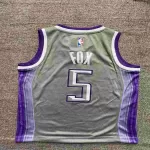 Youth Sacramento Kings De'Aaron Fox #5 Gray Swingman Jersey 2022/23 - City Edition - thejerseys