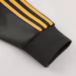 Manchester United Training Jacket Black 2025/26 - thejerseys