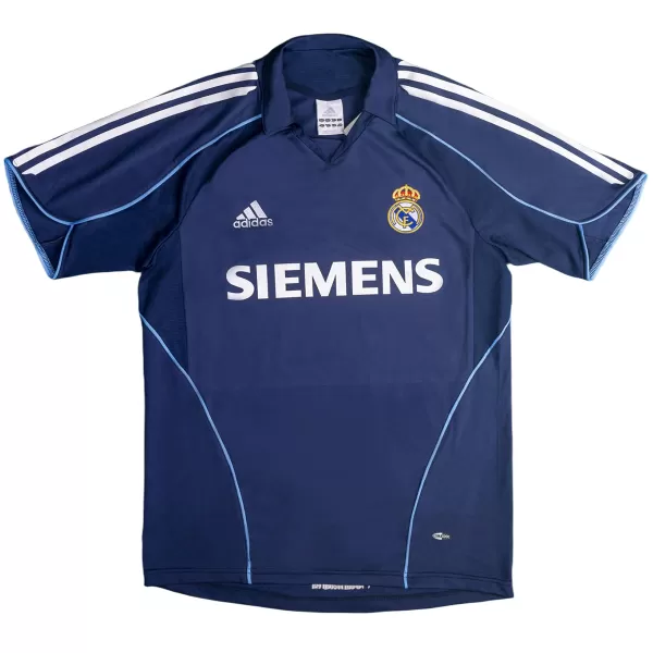 Classic Real Madrid Away Jersey 2005/06 - thejerseys